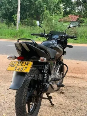 Bajaj Pulsar 150 2016