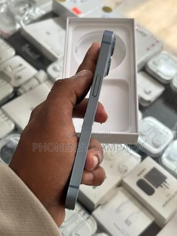 Apple iPhone 14 (Used)