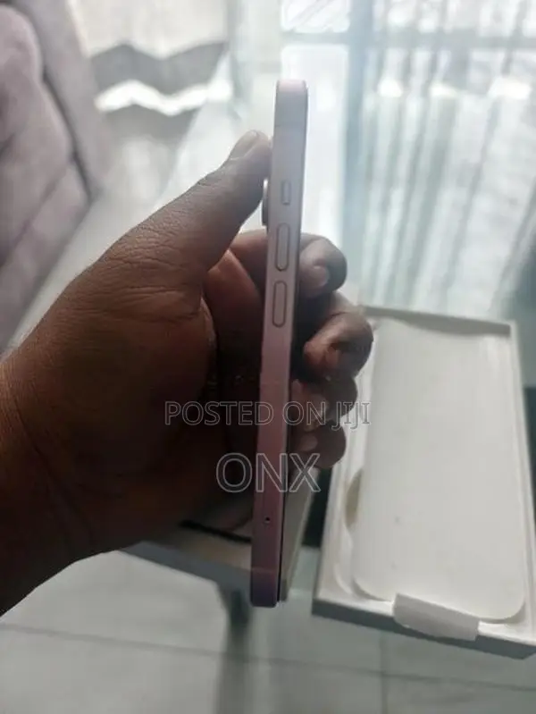 Apple iPhone 15 (Used)