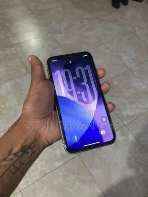 Apple iPhone 11 (Used)