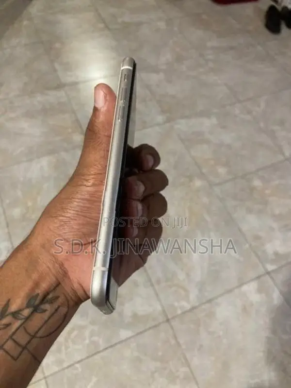 Apple iPhone 11 (Used)