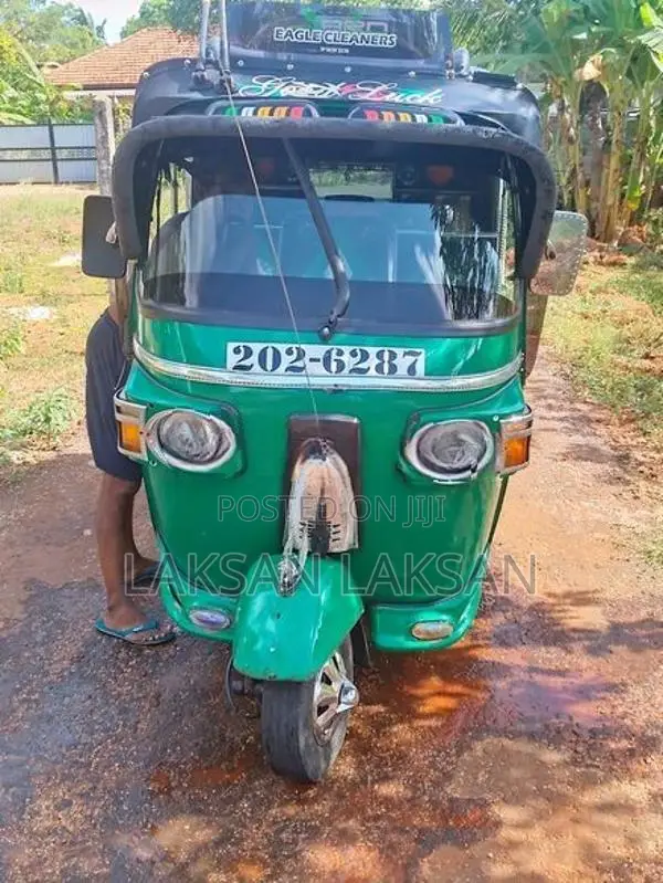 Bajaj RE 1994