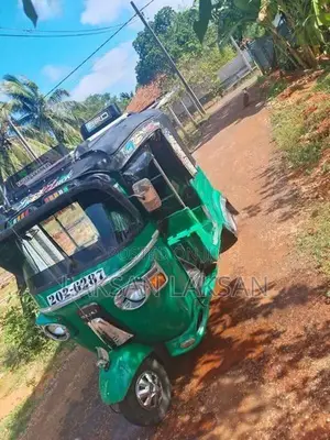 Bajaj RE 1994