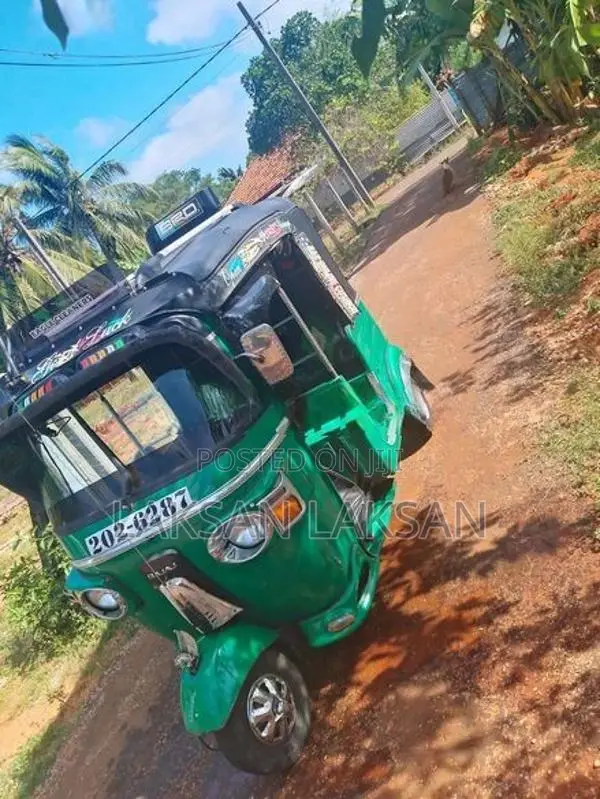 Bajaj RE 1994