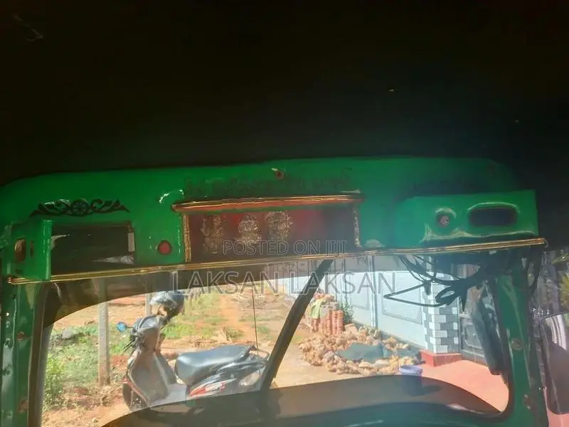 Bajaj RE 1994