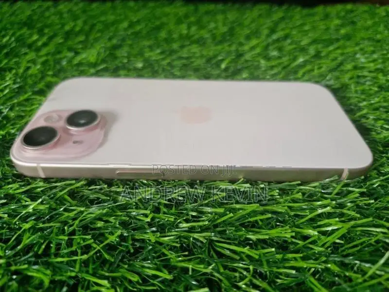 Apple iPhone 15 256GB (Used)