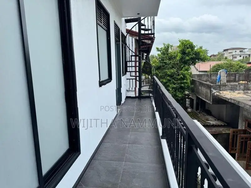 House For Sale Brand new Two Storey Belummahara. In Gampaha