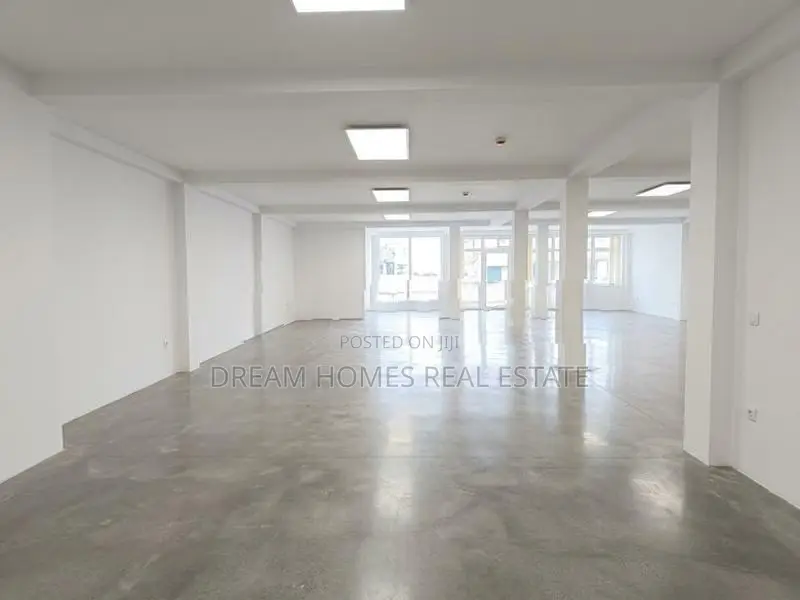 Face To Fly Over - Building With Elevator For Rent In Nugegoda