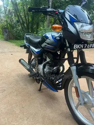 Bajaj CT100 2026