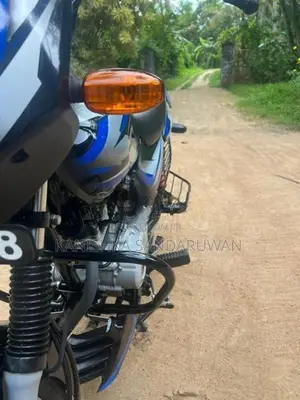 Bajaj CT100 2026