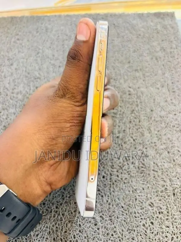 Apple iPhone 12 Pro (Used)
