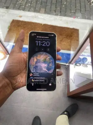 Apple iPhone 13 (Used)