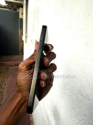Apple iPhone 15 Pro (Used)