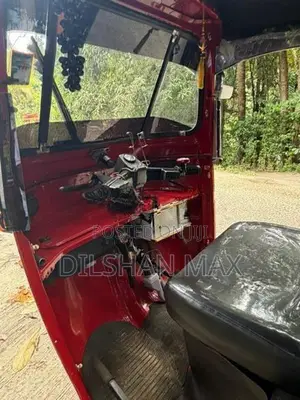 Bajaj RE 2007