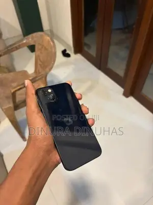 Apple iPhone 13 (Used)