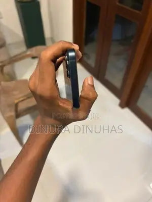 Apple iPhone 13 (Used)