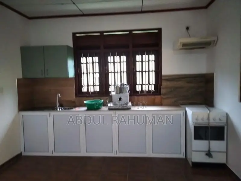 2 story 5 Rooms Panipitiya Town