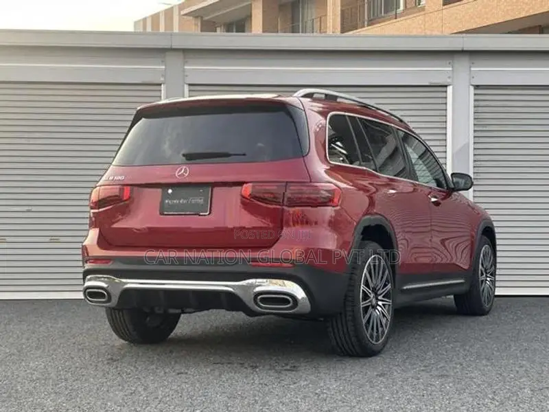 Mercedes Benz GLB 180 AMG Line 2024