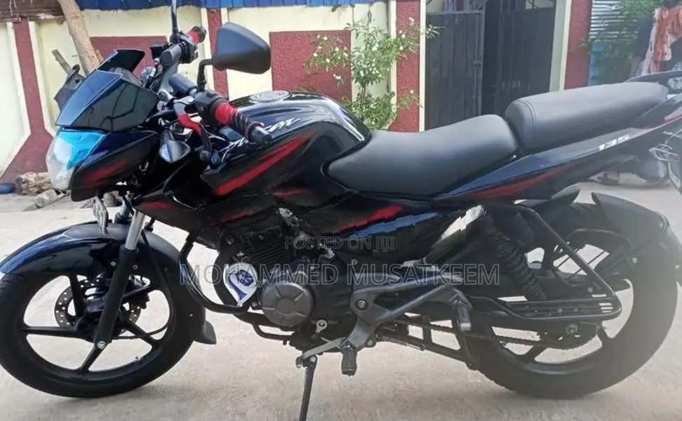 Bajaj Pulsar 135 2005