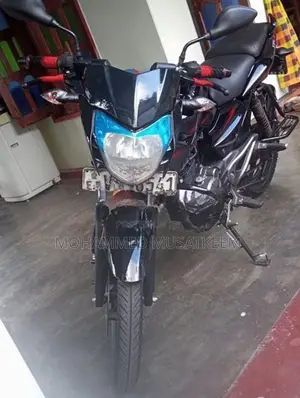 Bajaj Pulsar 135 2005