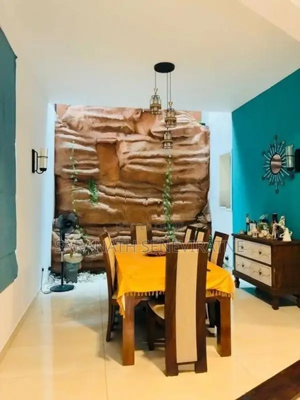 2 Story House in Athurugiriya, Kaduwela With SOLAR Power