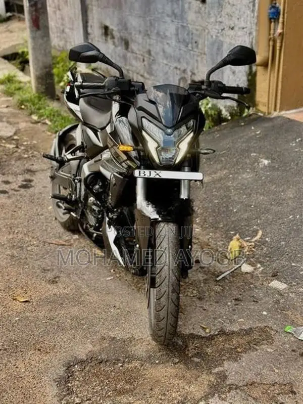 Bajaj Pulsar NS200 BS7 2025