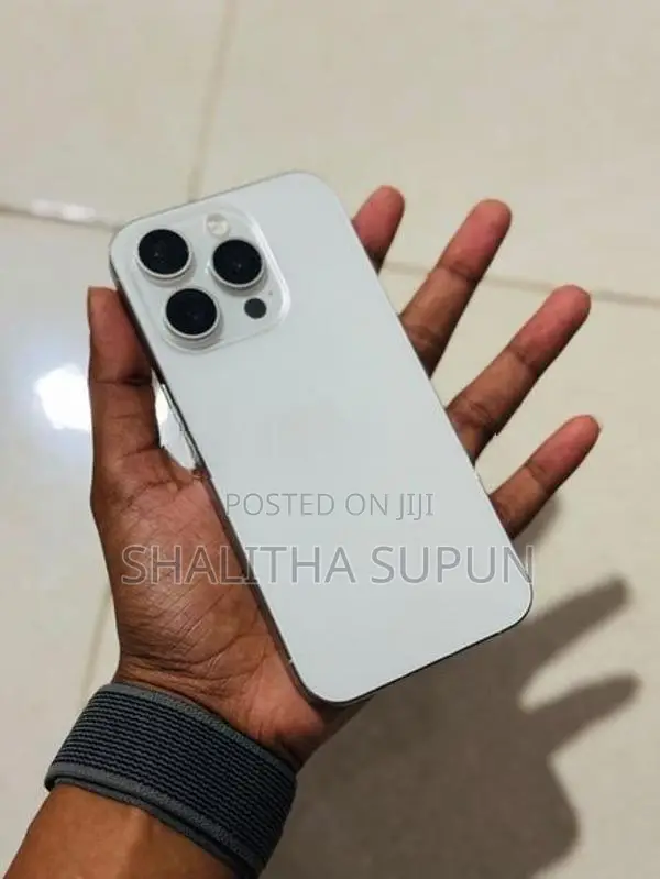 Apple iPhone 15 Pro (Used)