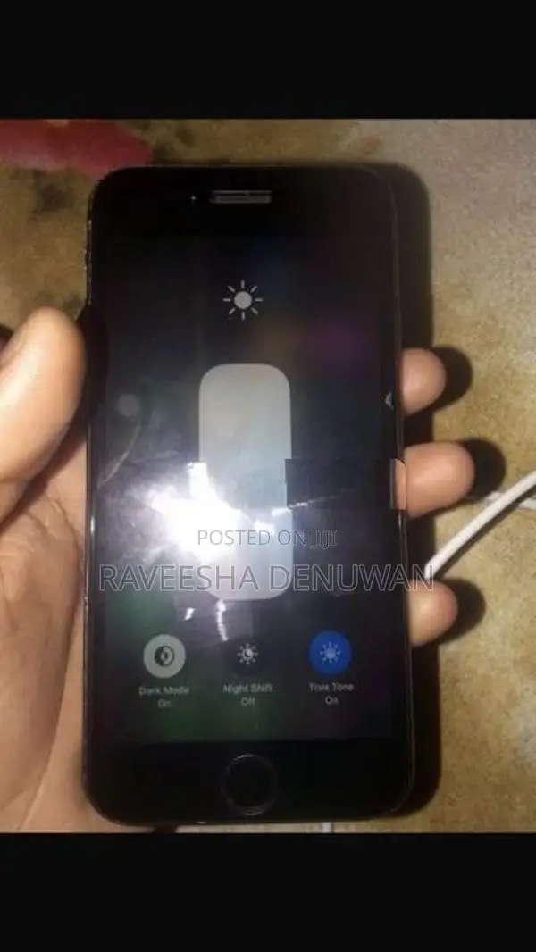 Apple iPhone 8 (Used)