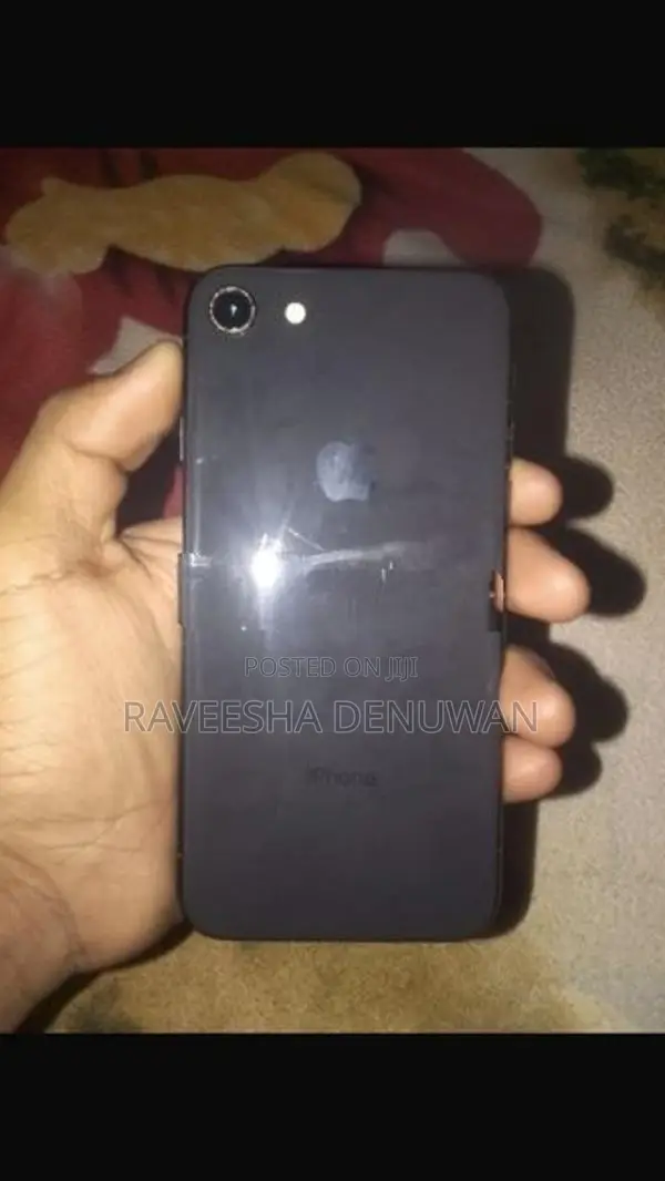 Apple iPhone 8 (Used)