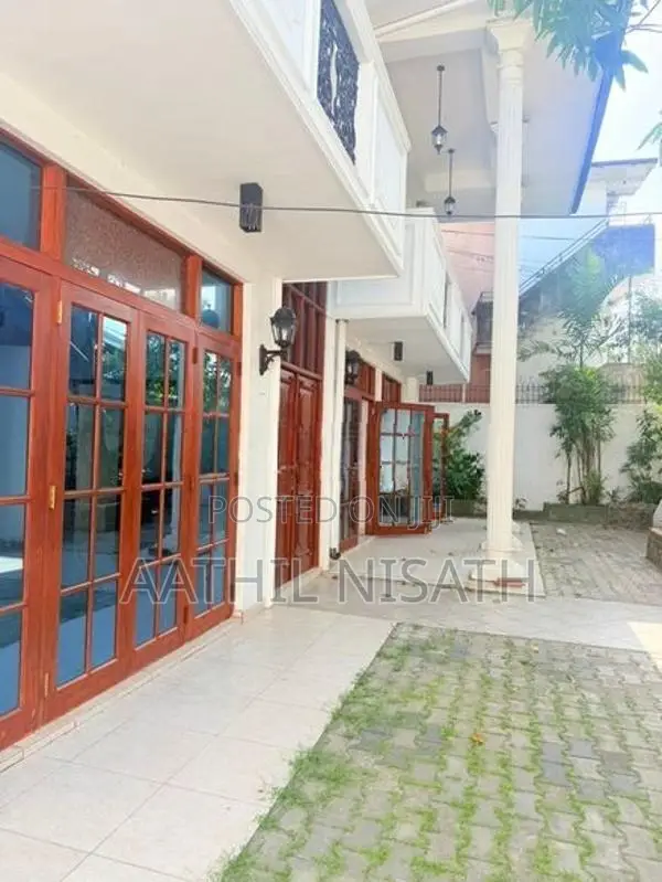 Close To Galle Road- Spacious House For Rent – Malwatta Road