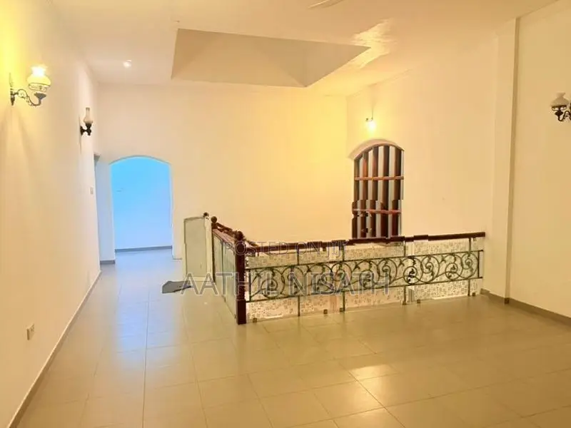 Close To Galle Road- Spacious House For Rent – Malwatta Road