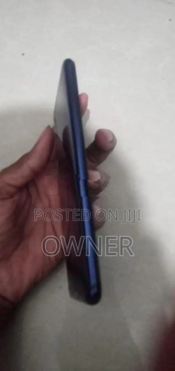 Samsung Galaxy A10 (Used)