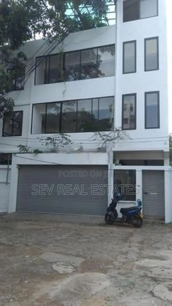 Three Storey Commercial Property For Sale in Colombo 5