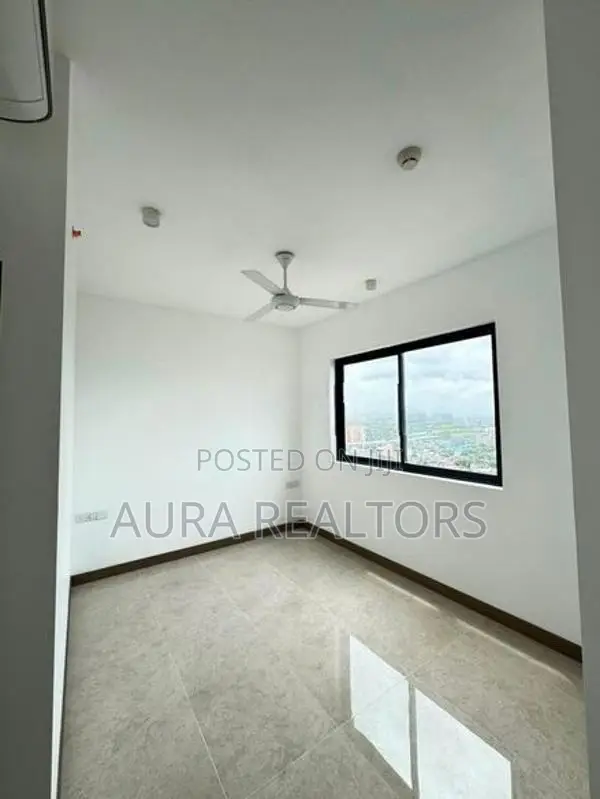 Apartment for Sale in Marina Square ( P-302) Colombo