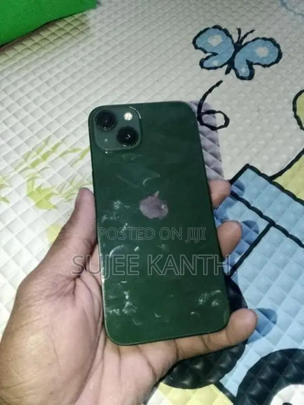 Apple iPhone 13 (Used)