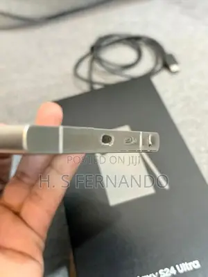 Samsung Galaxy S24 Ultra (Used)