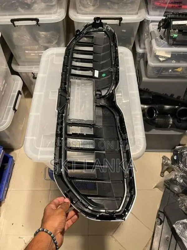 Genuine New BMW i5 523i 2024 Bumper Grill Shell i7 i8 G60