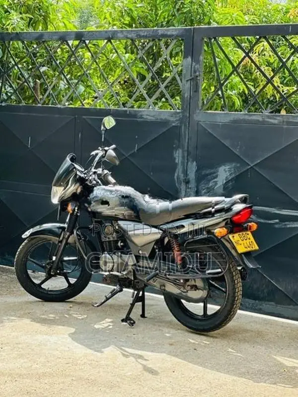 Bajaj Platina 100 2014