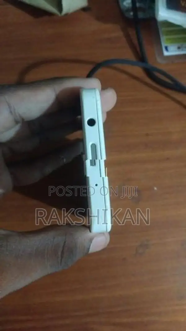 BlackBerry Z10 (Used)