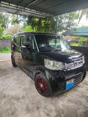 Honda N-Box 2018