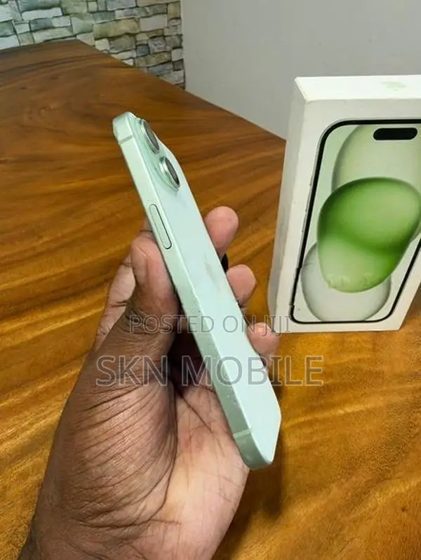 Apple iPhone 15 128GB (Used)