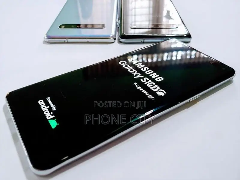 Samsung Galaxy S10 Plus 5G 256GB Silver (Used)