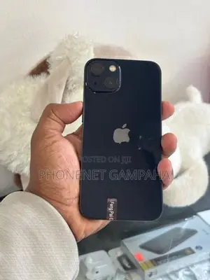 Apple iPhone 13 (Used)