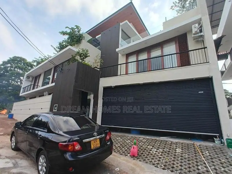 Luxury House With Furniture For Rent In Boralesgamuwa