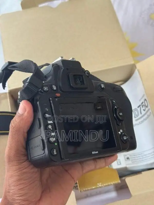 Nikon D750