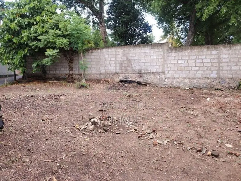 A 3 Perch Bare Land for Rent Wijerama