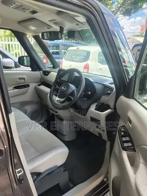 Nissan Roox 2020
