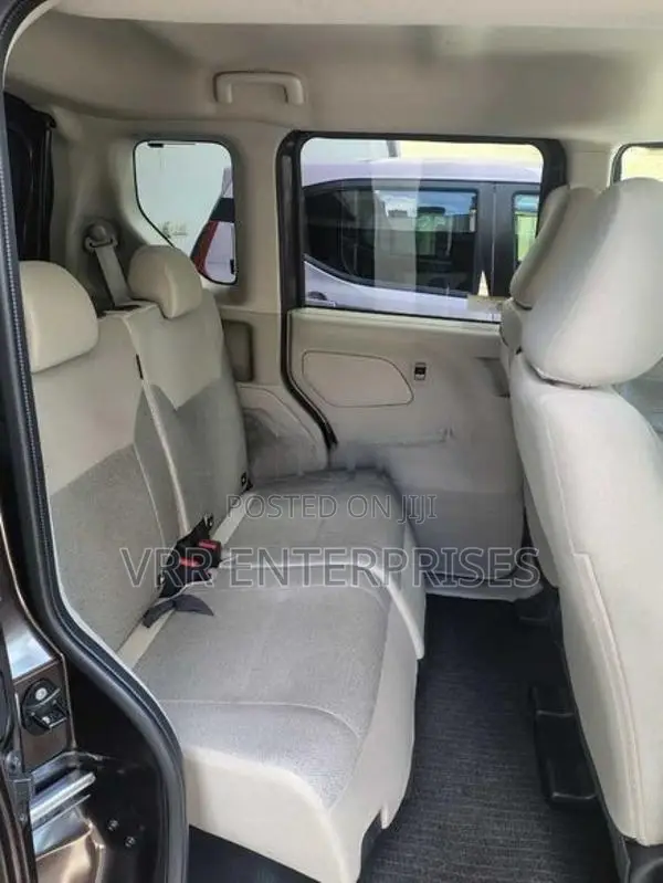 Nissan Roox 2020