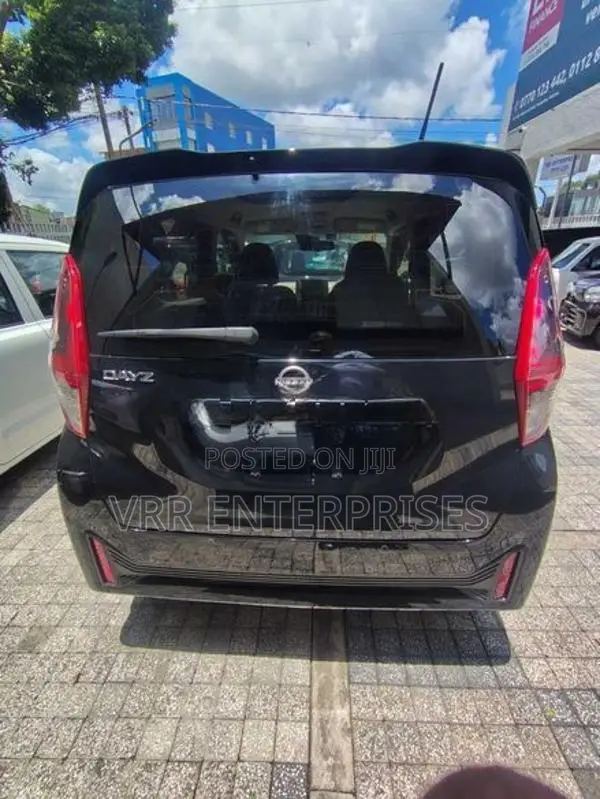 Nissan Roox 2020