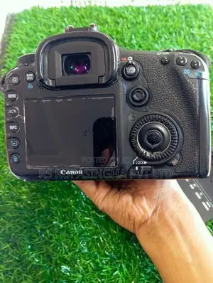 Canon Cannon EOS 7D Dslr Camera
